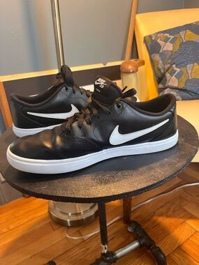 Nike SB Black/White Leather Skate Shoe